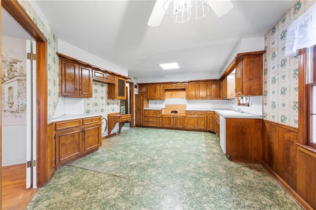 11415 Minor Drive — photo 32