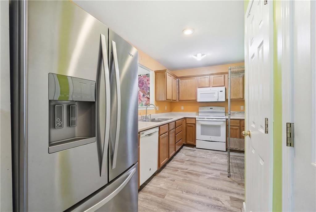 7621 E Bannister Road — photo 10