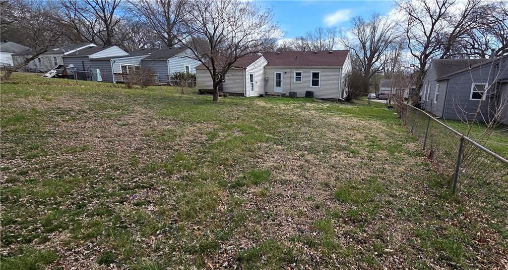 1606 W Sheley Road — photo 18