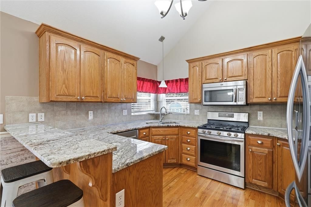 7313 E 158th Street — photo 10