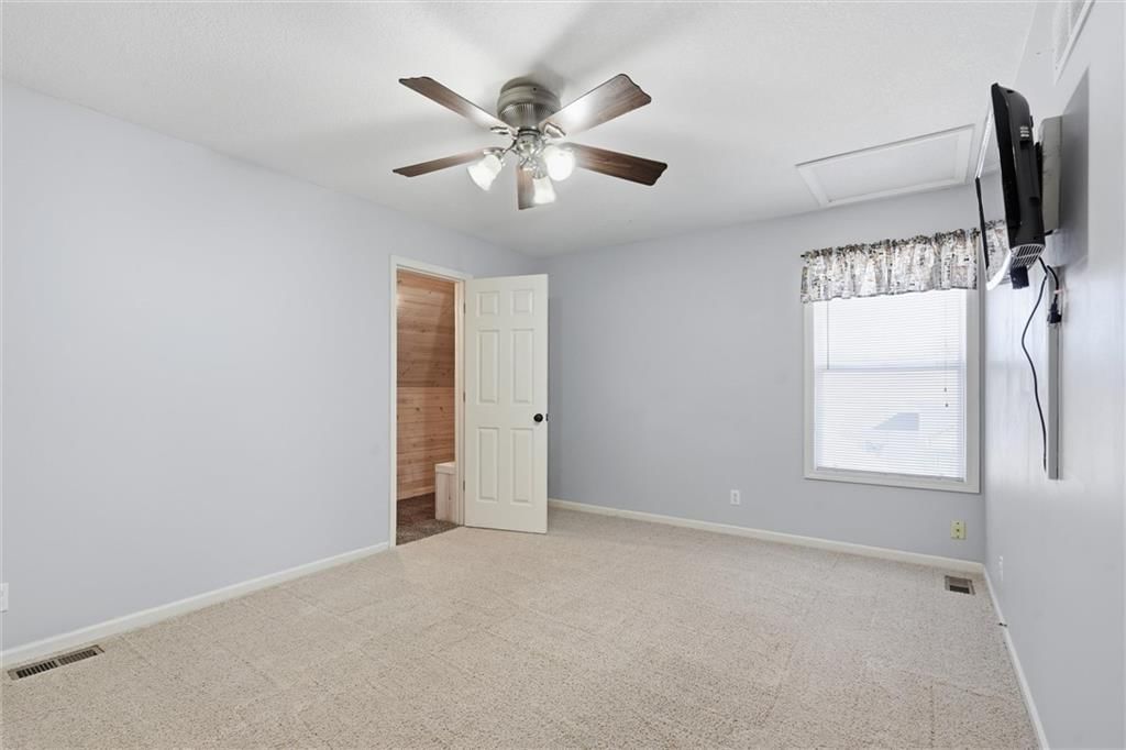 7313 E 158th Street — photo 16