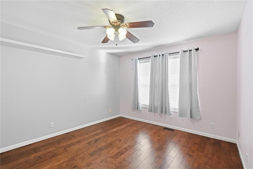 7313 E 158th Street — photo 17