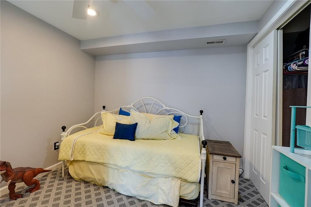 507 Ashurst Court — photo 32