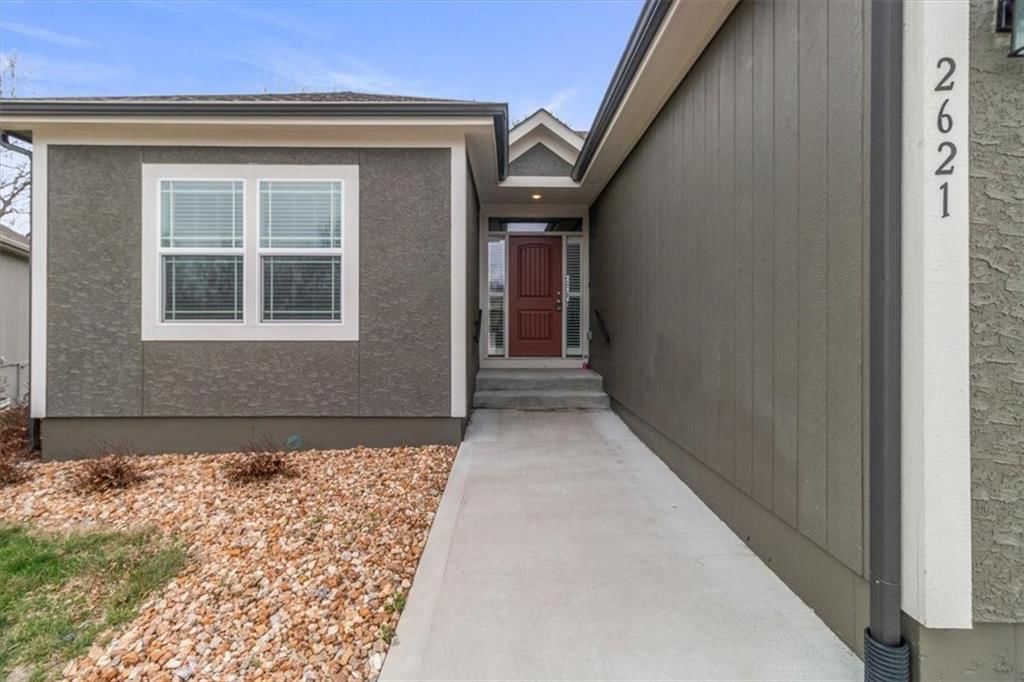 2621 NE Sonora Valley Drive — photo 3