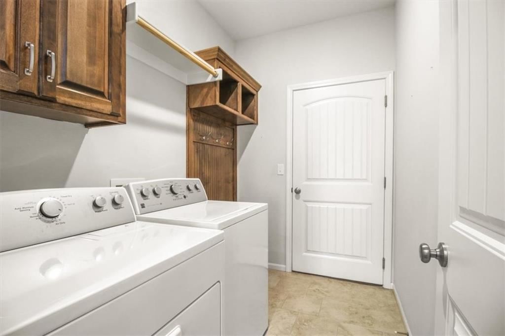 2621 NE Sonora Valley Drive — photo 16
