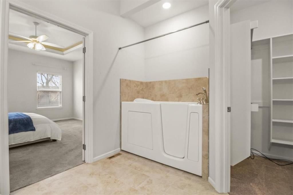 2621 NE Sonora Valley Drive — photo 20
