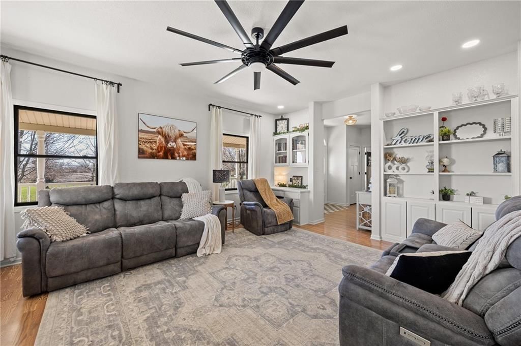 Photo 19 of 67 - 15649 Elm Branch Road, Windsor, MO 65360
