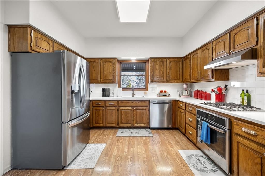 Photo 24 of 67 - 15649 Elm Branch Road, Windsor, MO 65360