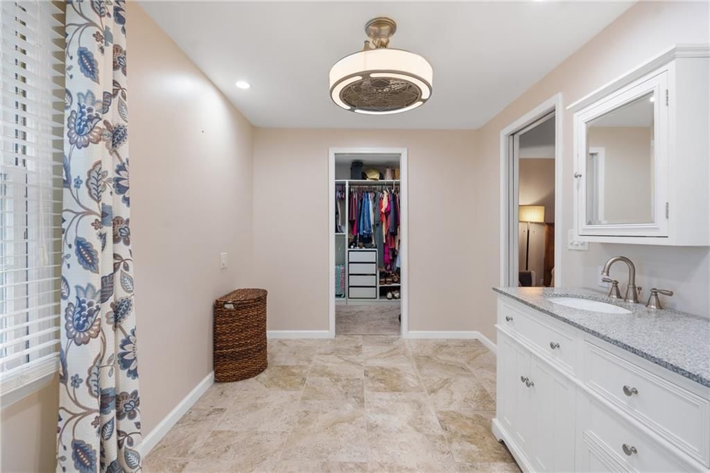 1134 E Sleepy Hollow Drive — photo 25