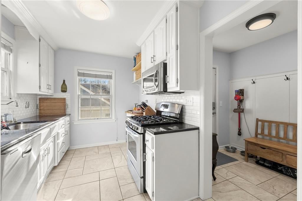 7411 WARD Parkway — photo 17
