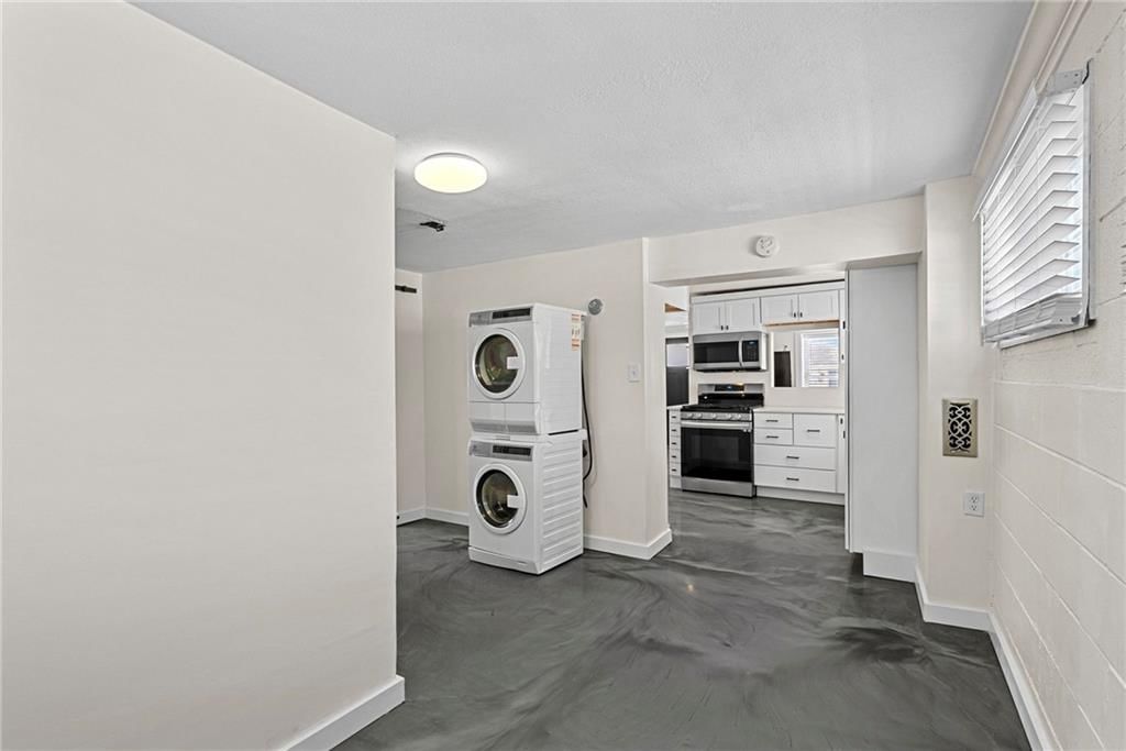 8933 McGee Street — photo 16