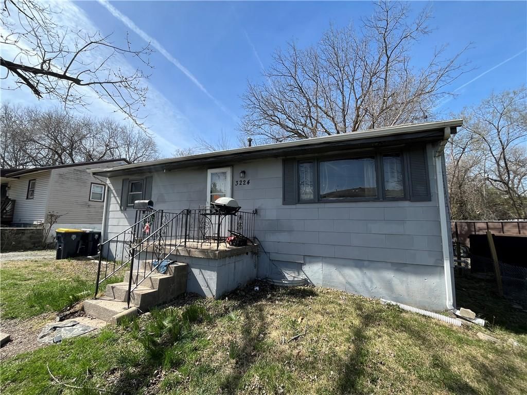 3224 Lister Avenue — photo 2