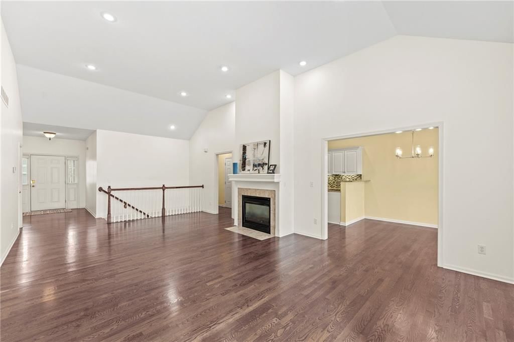 6414 W 133rd Terrace — photo 8