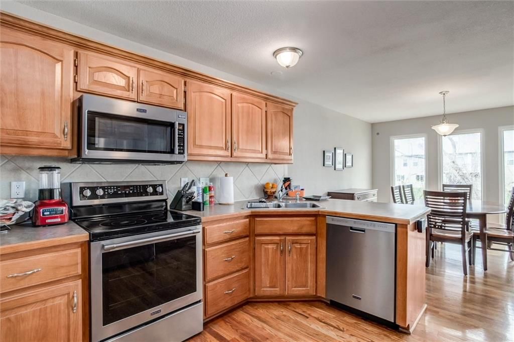 9510 N Main Street — photo 10