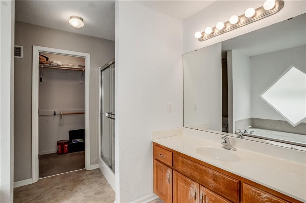 9510 N Main Street — photo 16
