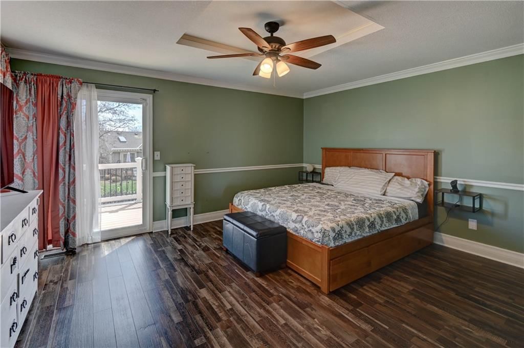 1625 NE Thames Drive — photo 18