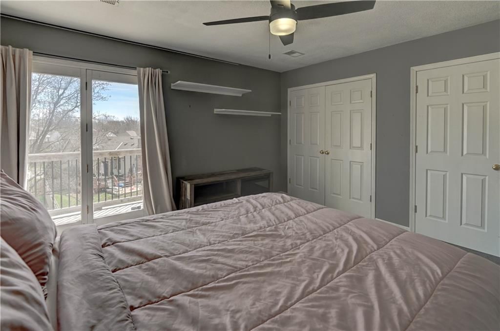 1625 NE Thames Drive — photo 25