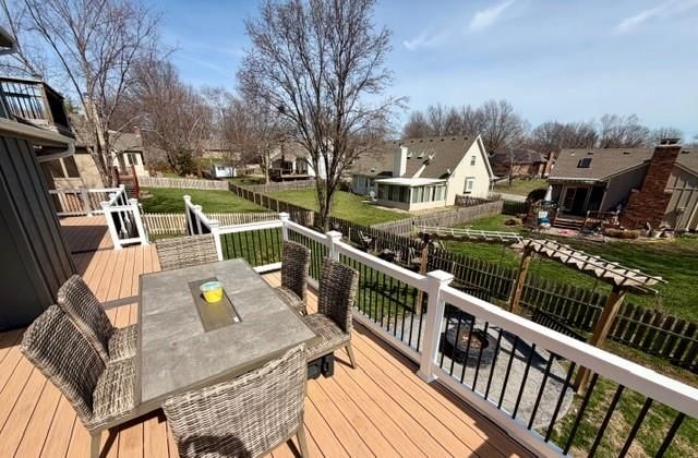 1625 NE Thames Drive — photo 45