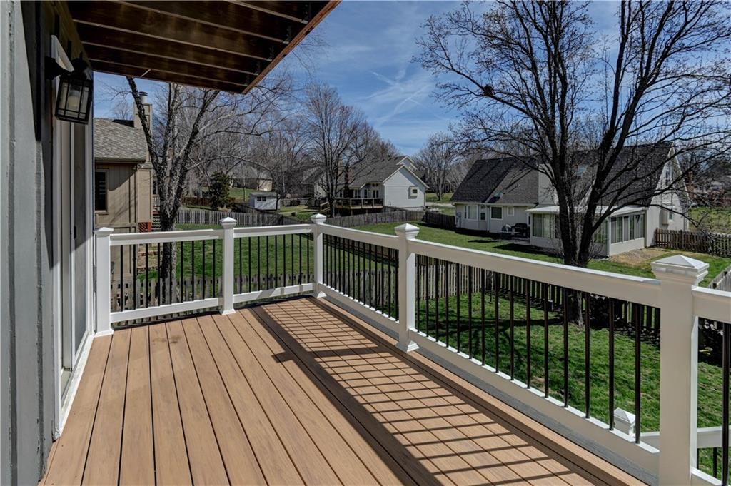 1625 NE Thames Drive — photo 46