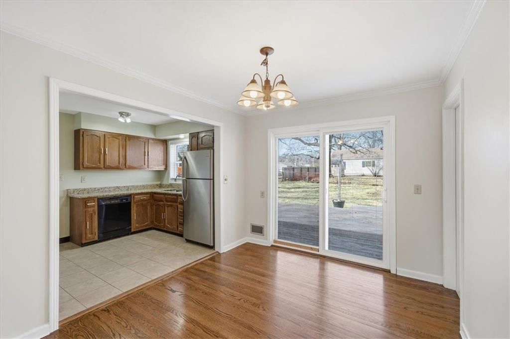 5870 Granada Street — photo 9