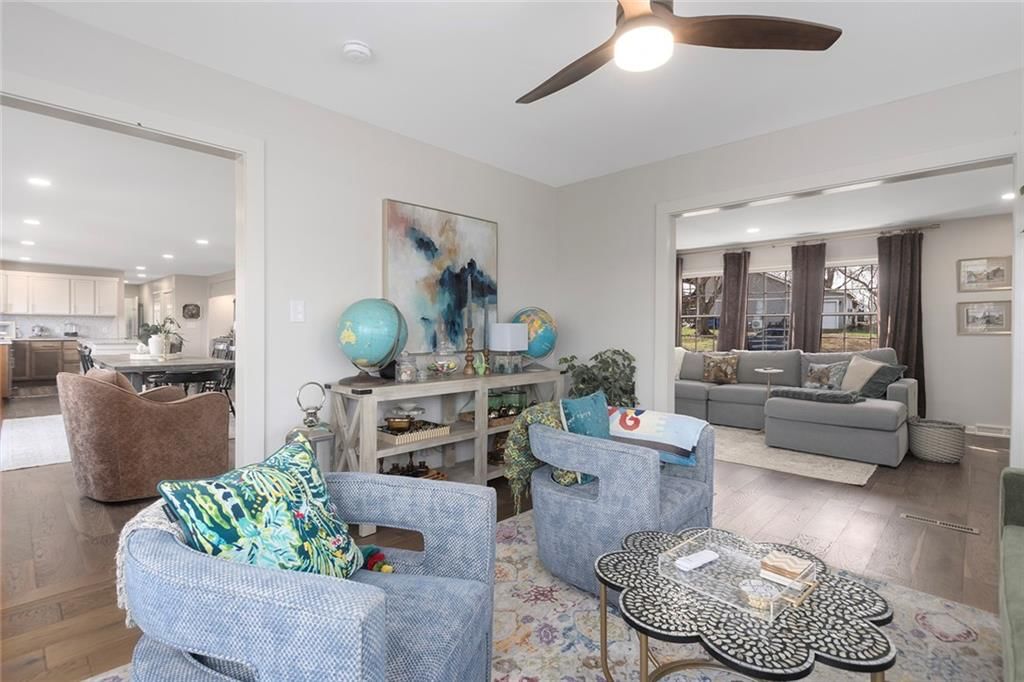 1005 N Morse Avenue — photo 11