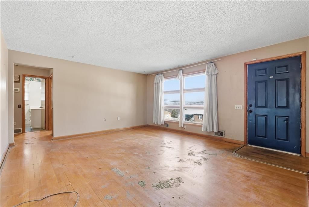 4323 Yecker Avenue — photo 6