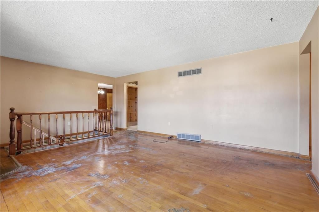 4323 Yecker Avenue — photo 7