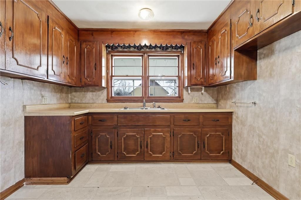 4323 Yecker Avenue — photo 9