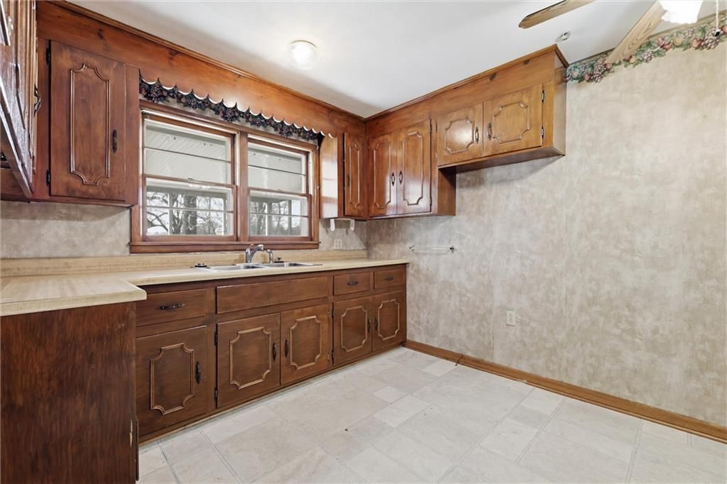 4323 Yecker Avenue — photo 10