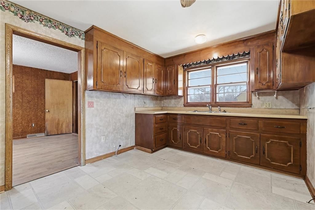 4323 Yecker Avenue — photo 11