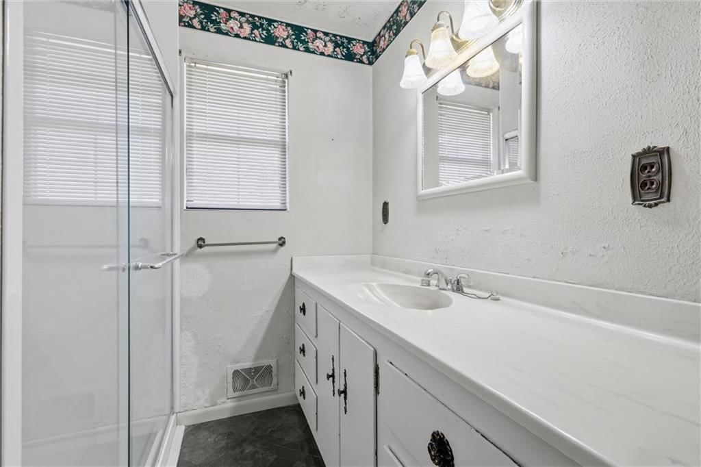 4323 Yecker Avenue — photo 23