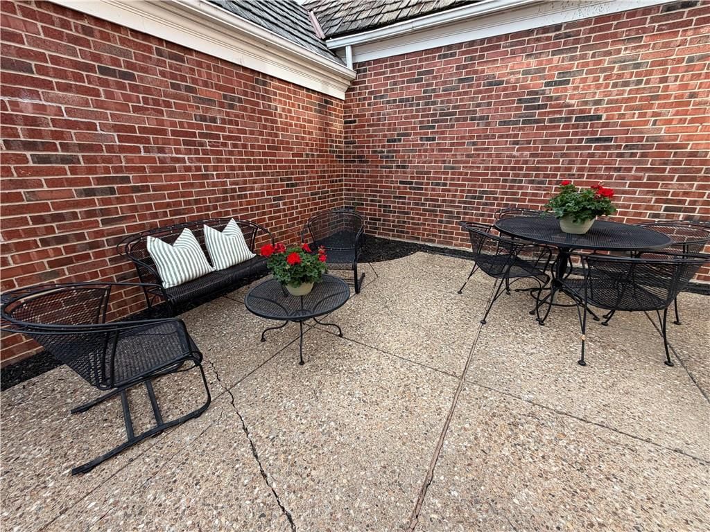 31 Compton Court — photo 3