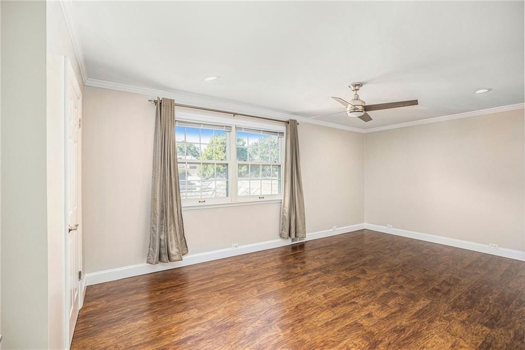 31 Compton Court — photo 22