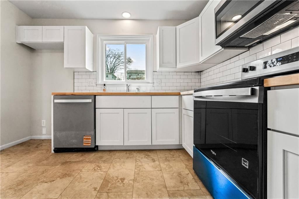5229 Lakewood Street — photo 6