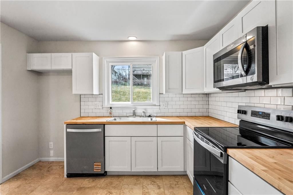 5229 Lakewood Street — photo 10