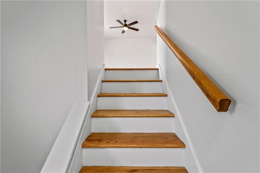 5229 Lakewood Street — photo 20