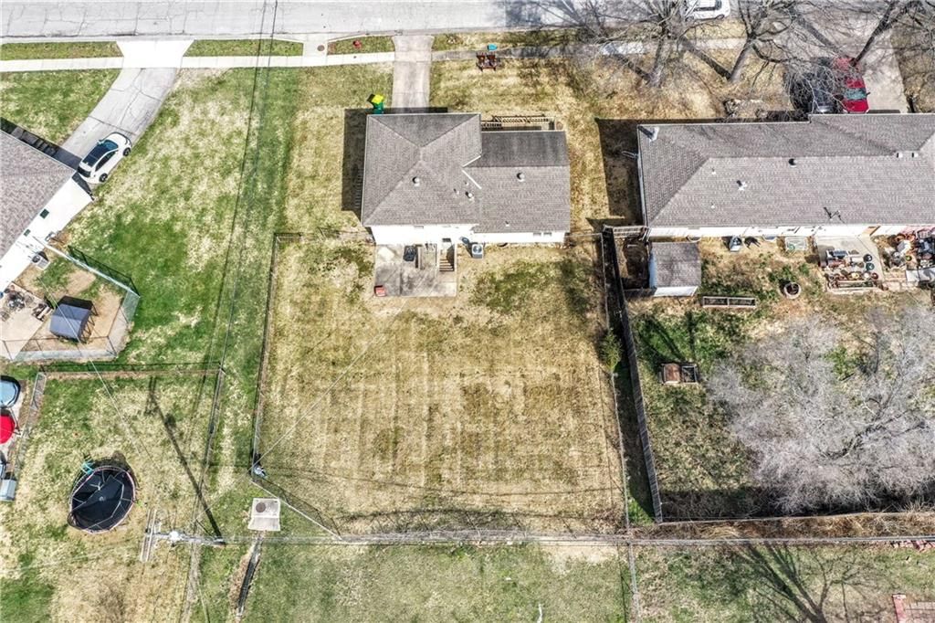 5229 Lakewood Street — photo 29
