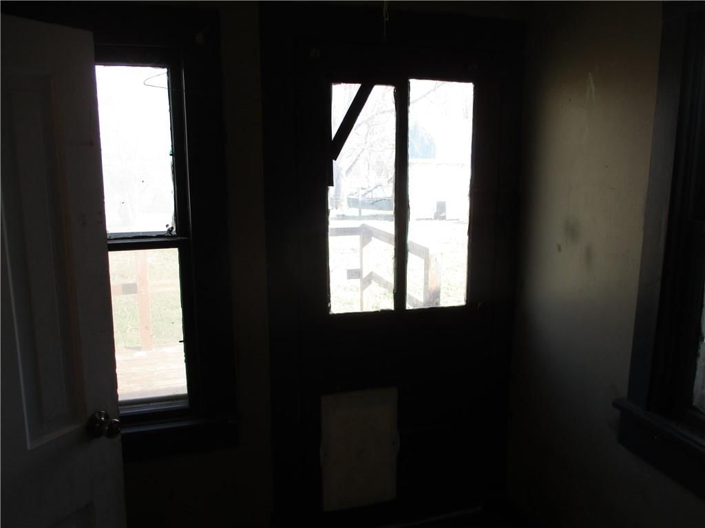 105 W 2nd Street — photo 30