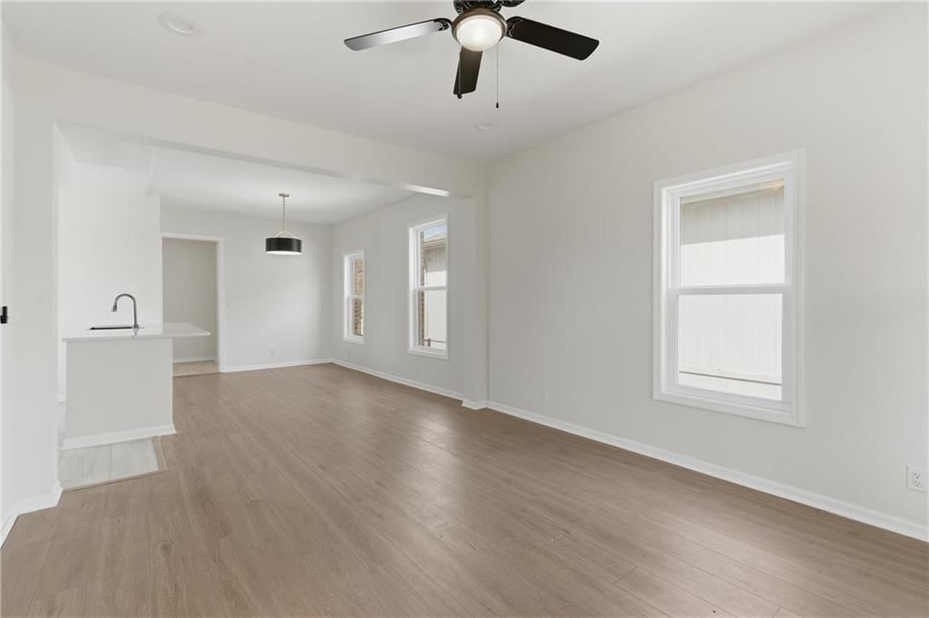 2318 Park Avenue — photo 5