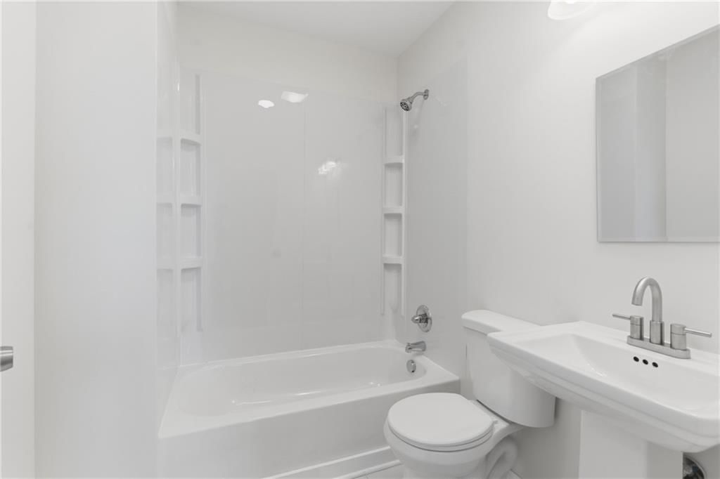 2318 Park Avenue — photo 23