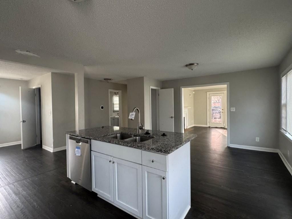 6301 KENTUCKY Avenue — photo 7