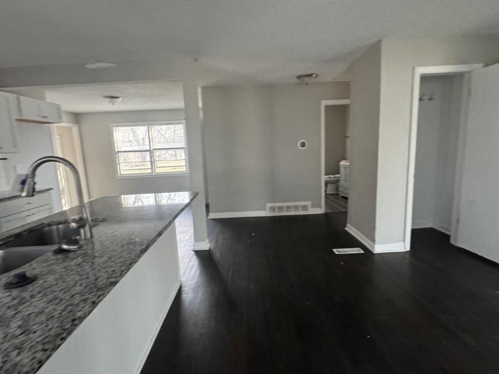 6301 KENTUCKY Avenue — photo 9