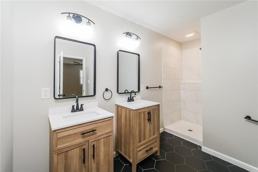 12608 Craig Avenue — photo 13