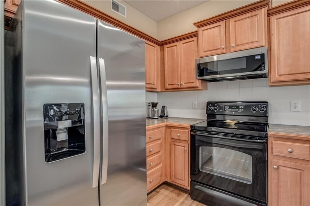 22602 W 72nd Terrace — photo 9