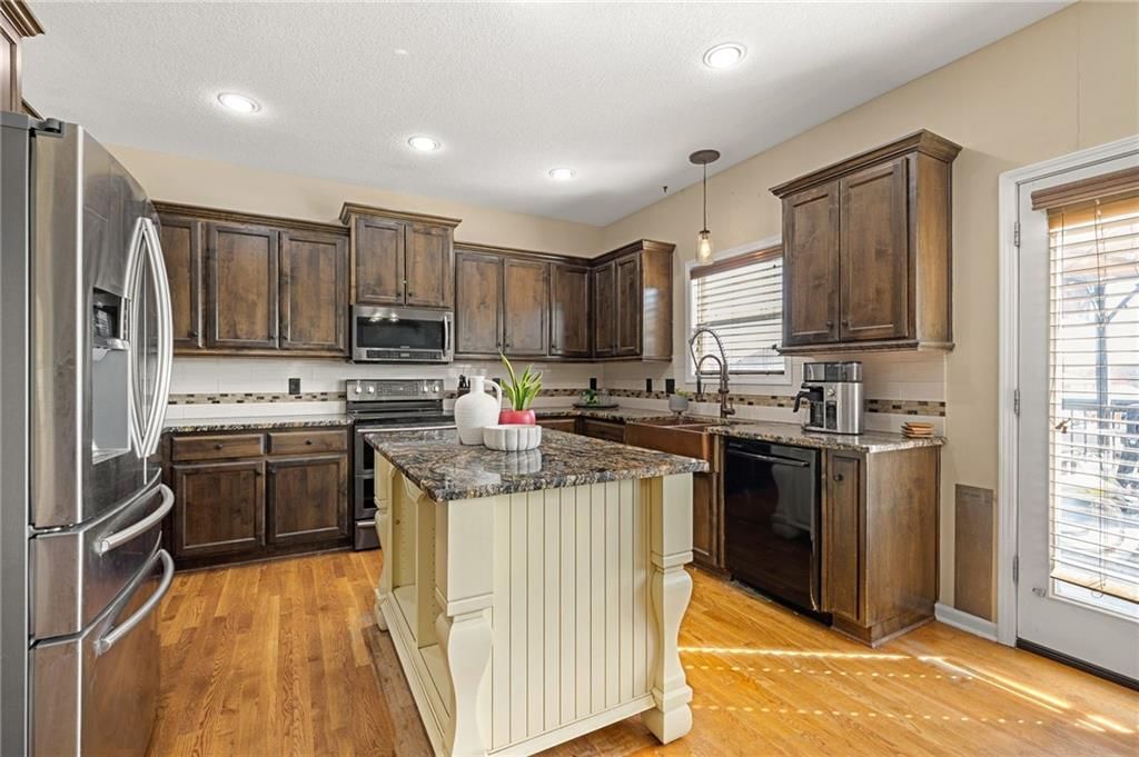 15409 Belmont Court — photo 8