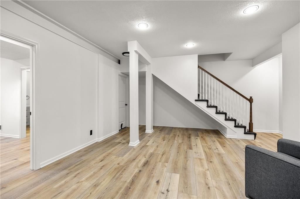 15409 Belmont Court — photo 36