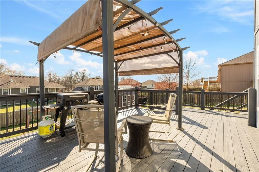 15409 Belmont Court — photo 42