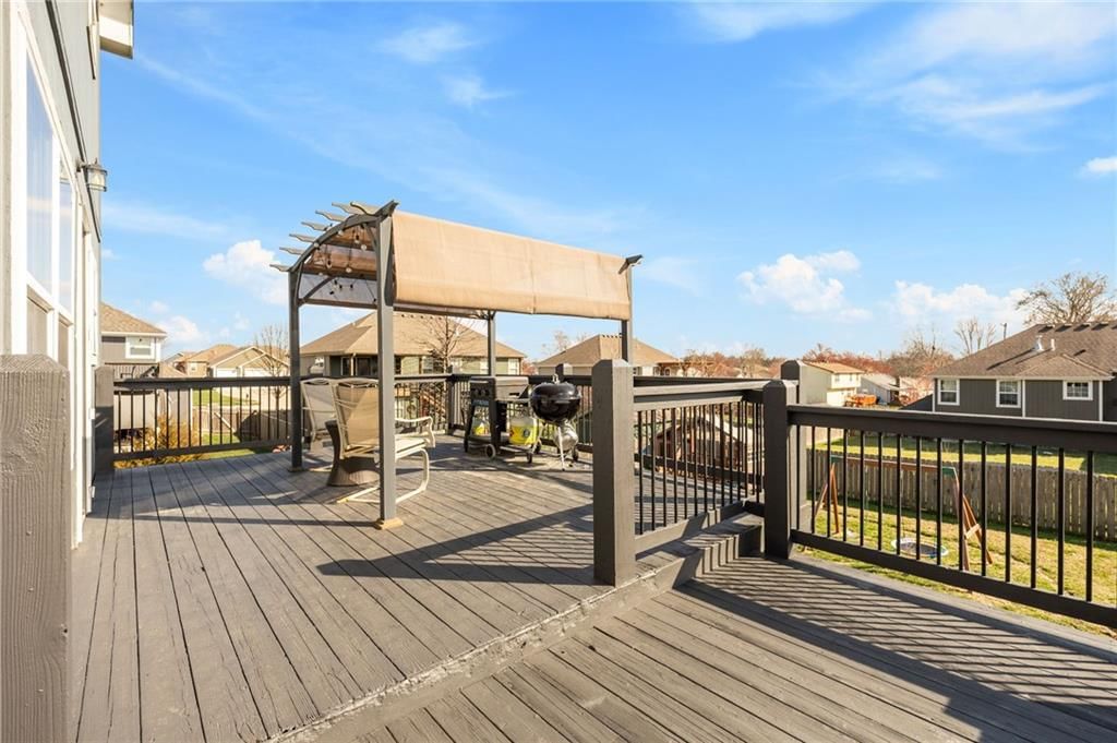 15409 Belmont Court — photo 43