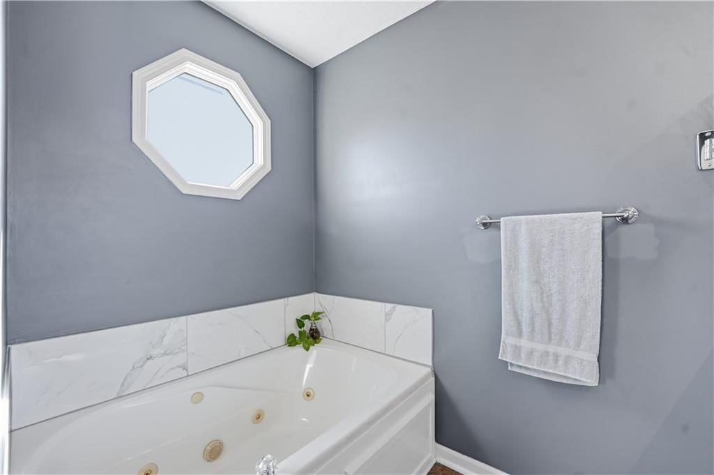 10301 NW 86th Terrace — photo 15