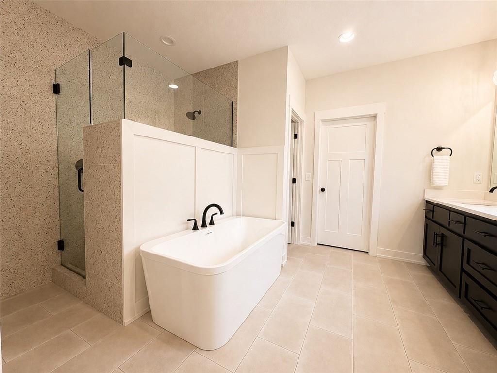 7614 N Skiles Avenue — photo 10